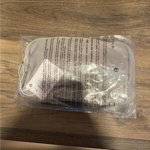 Lululemon everywhere belt bag gray